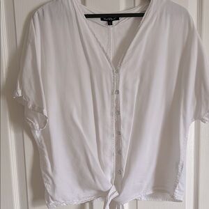 EUC- Velvet Heart White Short Sleeve Mandarin Collar Blouse